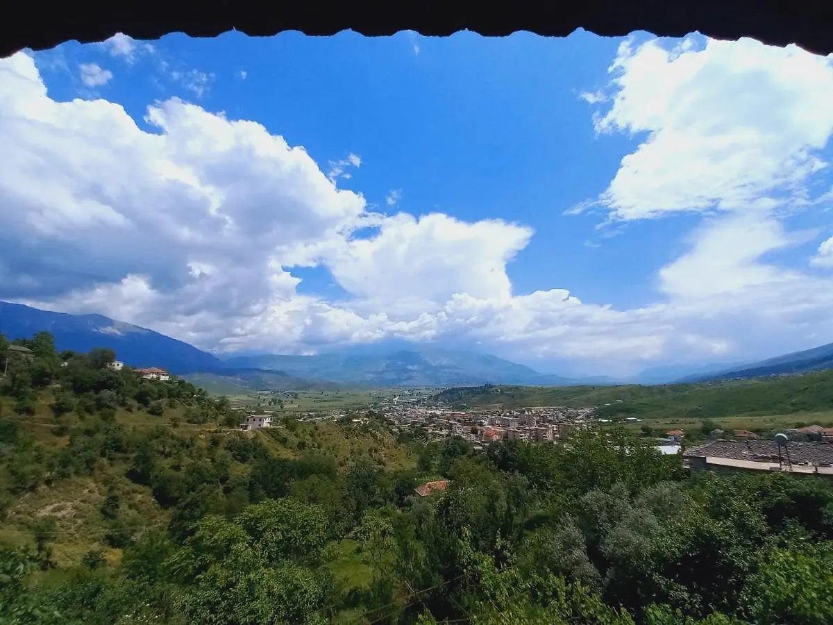Sokolli Guest House Gjirokastër