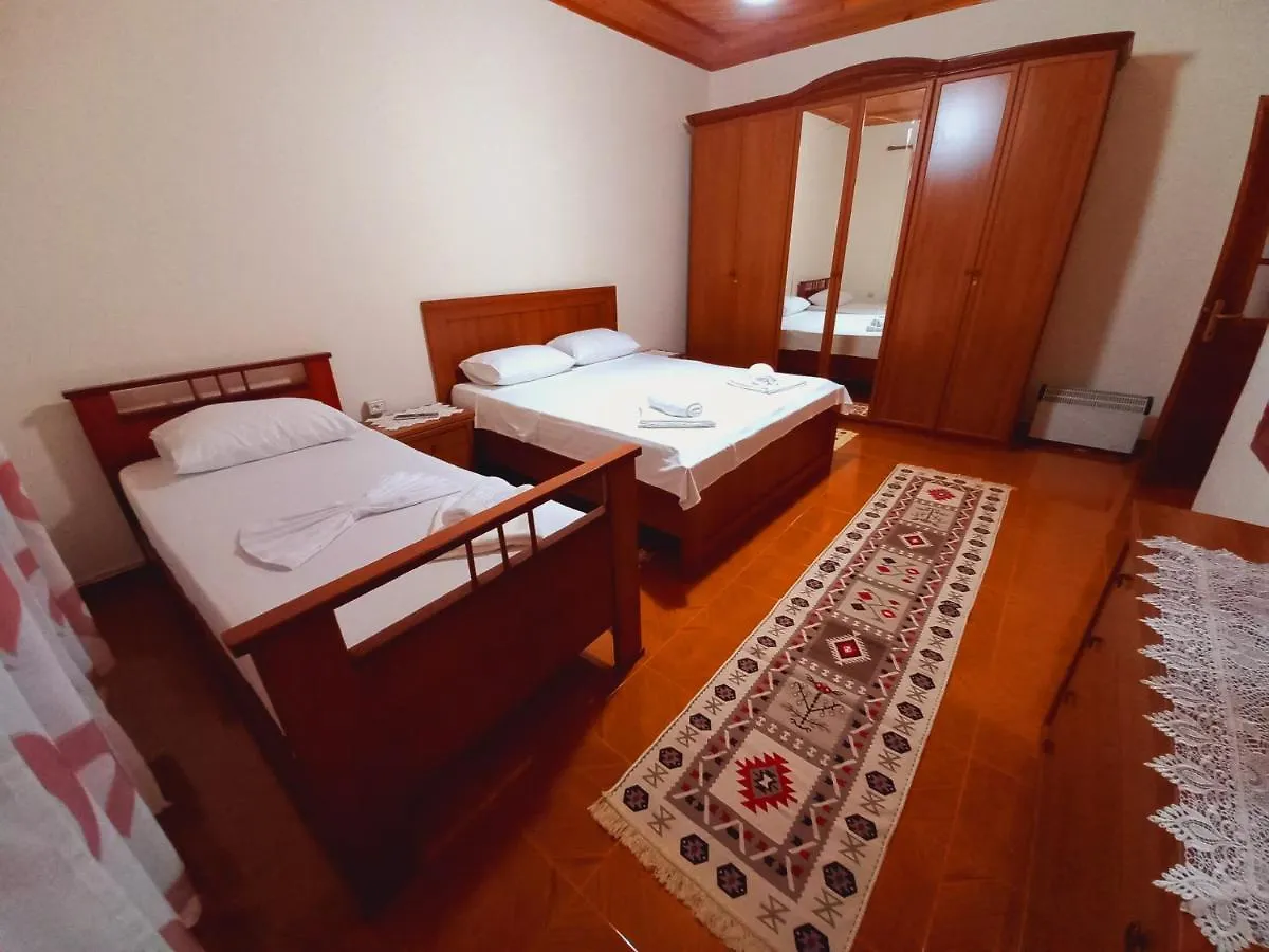 Sokolli Guest House Gjirokastër